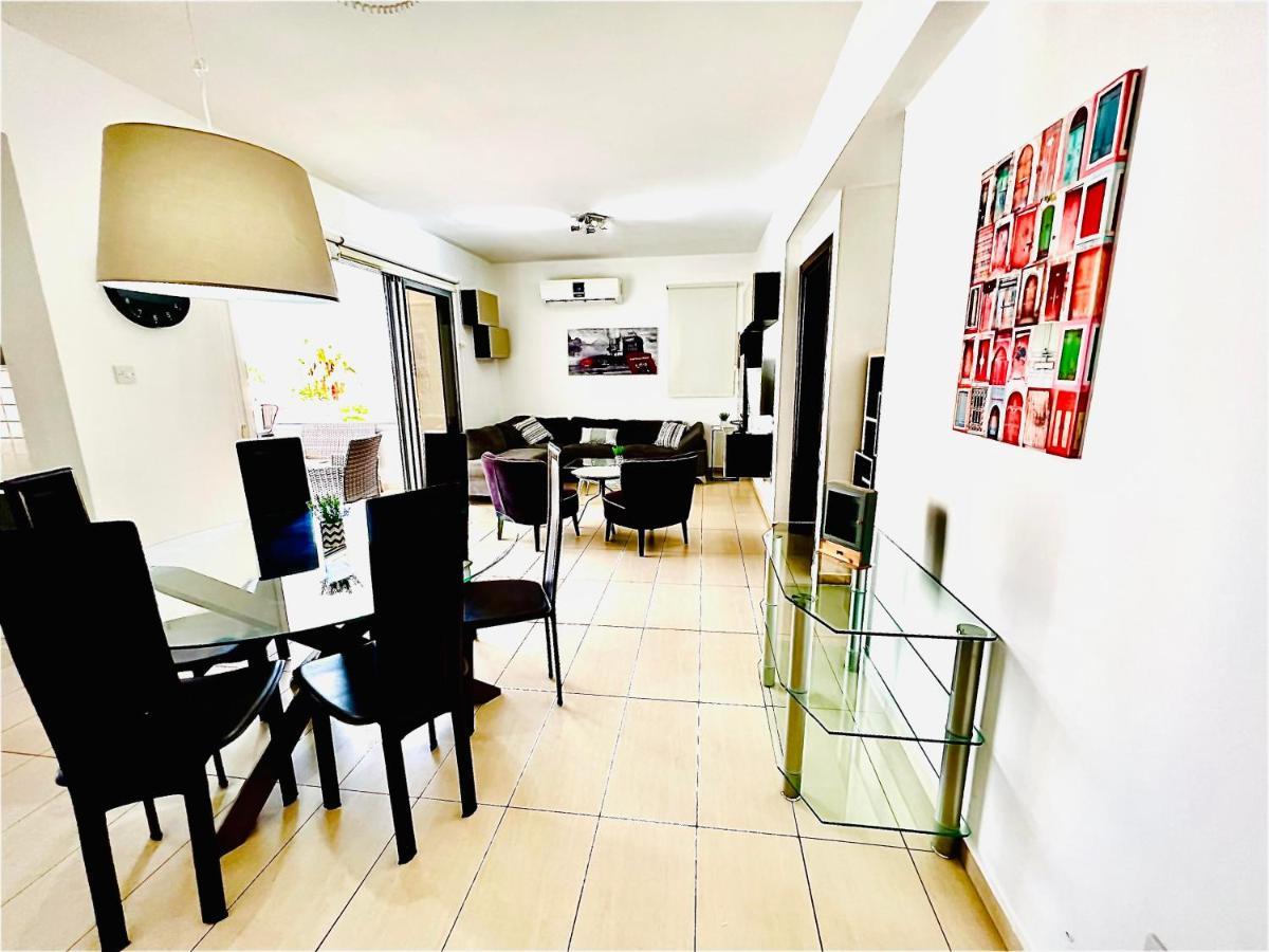 Lara 303 Apartment ลาร์นาคา ภายนอก รูปภาพ